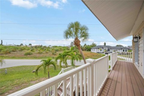 Casa en venta en Port Charlotte, Florida, 4 dormitorios, 174.19 m2 № 2226139 - foto 15