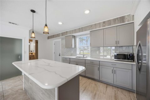 Casa en venta en Port Charlotte, Florida, 4 dormitorios, 174.19 m2 № 2226139 - foto 3
