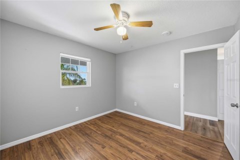 Casa en venta en Port Charlotte, Florida, 4 dormitorios, 174.19 m2 № 2226139 - foto 30