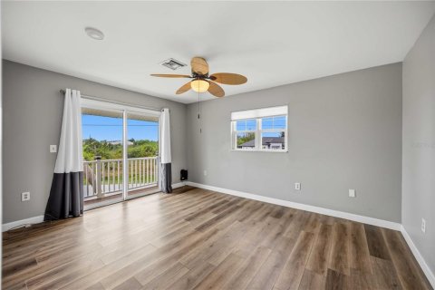 Casa en venta en Port Charlotte, Florida, 4 dormitorios, 174.19 m2 № 2226139 - foto 24
