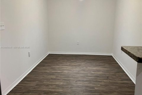 Copropriété à louer à Pembroke Pines, Floride: 3 chambres, 123.56 m2 № 2390005 - photo 5
