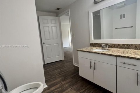 Copropriété à louer à Pembroke Pines, Floride: 3 chambres, 123.56 m2 № 2390005 - photo 15