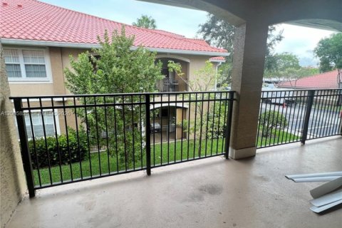 Copropriété à louer à Pembroke Pines, Floride: 3 chambres, 123.56 m2 № 2390005 - photo 23