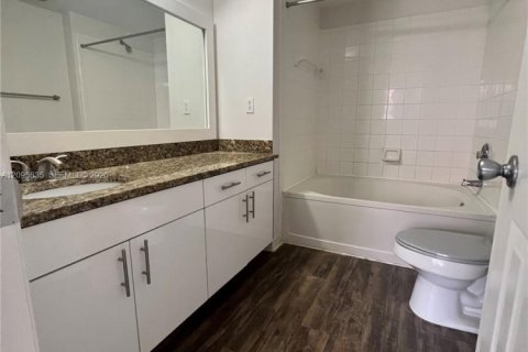 Copropriété à louer à Pembroke Pines, Floride: 3 chambres, 123.56 m2 № 2390005 - photo 11