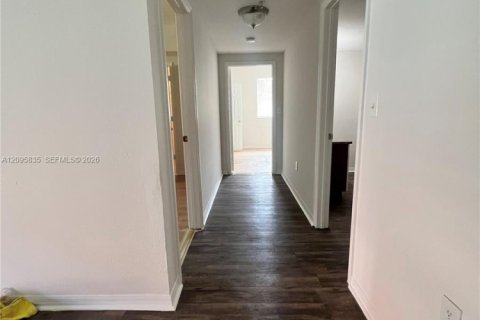 Copropriété à louer à Pembroke Pines, Floride: 3 chambres, 123.56 m2 № 2390005 - photo 7