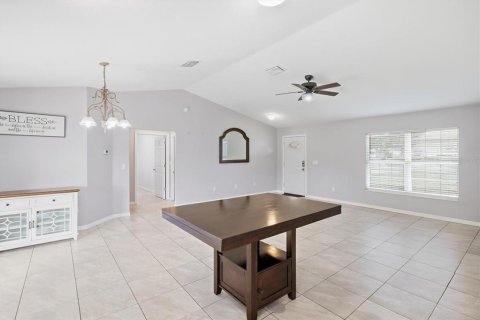 House in Summerfield, Florida 3 bedrooms, 140.75 sq.m. № 2381306 - photo 10