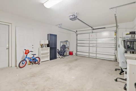House in Summerfield, Florida 3 bedrooms, 140.75 sq.m. № 2381306 - photo 27