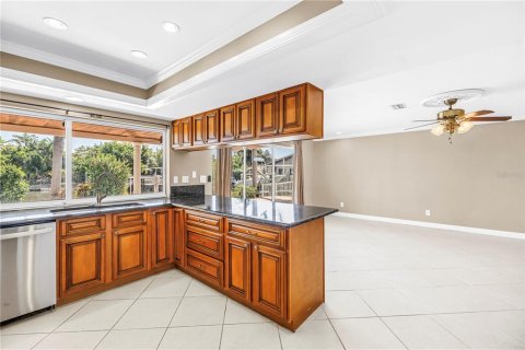 Villa ou maison à vendre à Saint Petersburg, Floride: 4 chambres, 210.14 m2 № 2151950 - photo 10