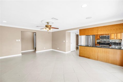 Villa ou maison à vendre à Saint Petersburg, Floride: 4 chambres, 210.14 m2 № 2151950 - photo 11