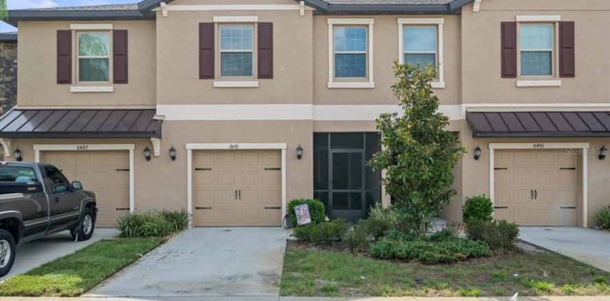 Adosado en New Port Richey, Florida 3 dormitorios, 154.78 m2 № 1835151