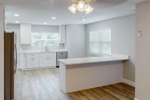 Casa en alquiler en Winter Park, Florida, 3 dormitorios, 130.06 m2 № 1799946 - foto 3