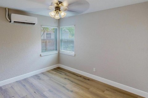 Casa en alquiler en Winter Park, Florida, 3 dormitorios, 130.06 m2 № 1799946 - foto 6