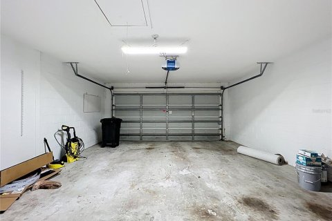 Villa ou maison à louer à Lake Mary, Floride: 3 chambres, 178.47 m2 № 1784994 - photo 24