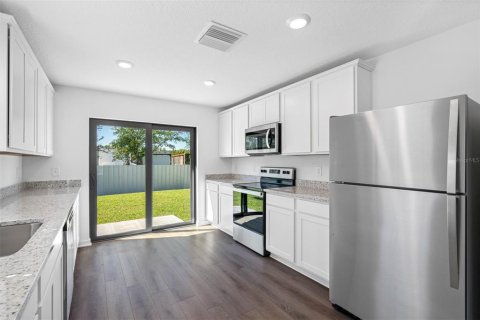 House in Brooksville, Florida 2 bedrooms, 95.88 sq.m. № 1436839 - photo 4