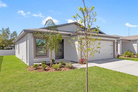 House in Brooksville, Florida 2 bedrooms, 95.88 sq.m. № 1436839 - photo 1