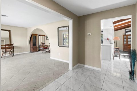 House in North Fort Myers, Florida 3 bedrooms, 180.97 sq.m. № 1821159 - photo 8