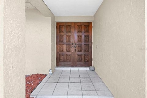 House in North Fort Myers, Florida 3 bedrooms, 180.97 sq.m. № 1821159 - photo 2