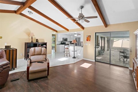 House in North Fort Myers, Florida 3 bedrooms, 180.97 sq.m. № 1821159 - photo 17