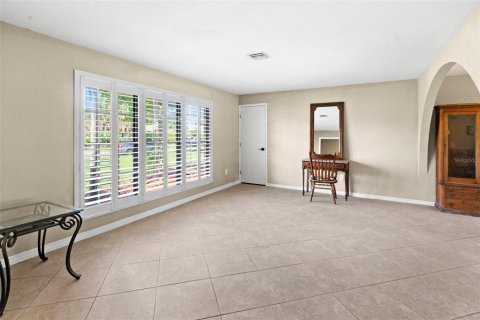 House in North Fort Myers, Florida 3 bedrooms, 180.97 sq.m. № 1821159 - photo 22