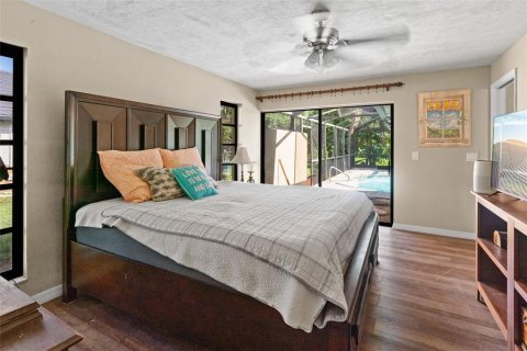 House in North Fort Myers, Florida 3 bedrooms, 180.97 sq.m. № 1821159 - photo 28