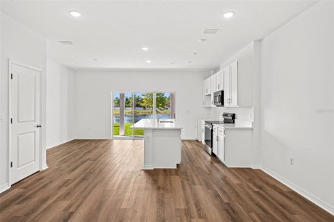 Townhouse in Orlando, Florida 3 bedrooms, 154.5 sq.m. № 2122530 - photo 6