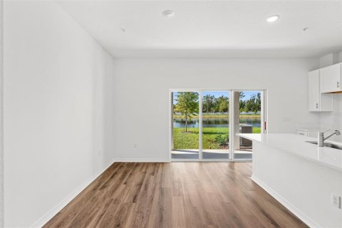 Townhouse in Orlando, Florida 3 bedrooms, 154.5 sq.m. № 2122530 - photo 18