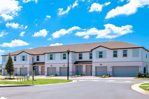 Townhouse in Orlando, Florida 3 bedrooms, 154.5 sq.m. № 2122530 - photo 2