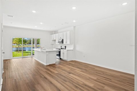 Townhouse in Orlando, Florida 3 bedrooms, 154.5 sq.m. № 2122530 - photo 5