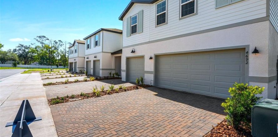 Townhouse in Orlando, Florida 3 bedrooms, 154.5 sq.m. № 2122530