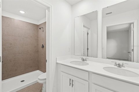 Townhouse in Orlando, Florida 3 bedrooms, 154.5 sq.m. № 2122530 - photo 25