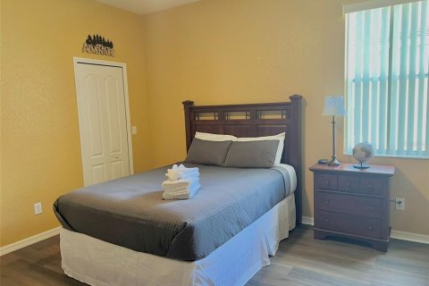 House in Davenport, Florida 4 bedrooms, 178.28 sq.m. № 1688117 - photo 24