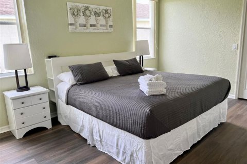 House in Davenport, Florida 4 bedrooms, 178.28 sq.m. № 1688117 - photo 20