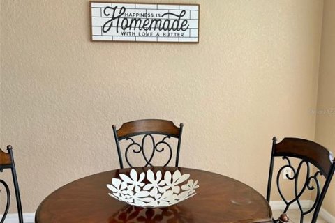 House in Davenport, Florida 4 bedrooms, 178.28 sq.m. № 1688117 - photo 15