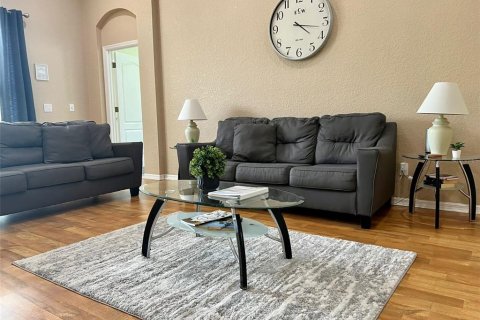 House in Davenport, Florida 4 bedrooms, 178.28 sq.m. № 1688117 - photo 8