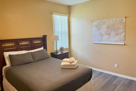 House in Davenport, Florida 4 bedrooms, 178.28 sq.m. № 1688117 - photo 25