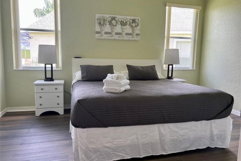 House in Davenport, Florida 4 bedrooms, 178.28 sq.m. № 1688117 - photo 19