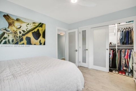 Condominio en venta en Wilton Manors, Florida, 2 dormitorios, 89.19 m2 № 2026025 - foto 17