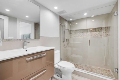 Condominio en venta en Wilton Manors, Florida, 2 dormitorios, 89.19 m2 № 2026025 - foto 10