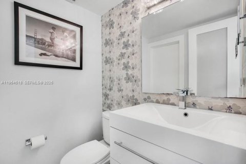 Condominio en venta en Wilton Manors, Florida, 2 dormitorios, 89.19 m2 № 2026025 - foto 9