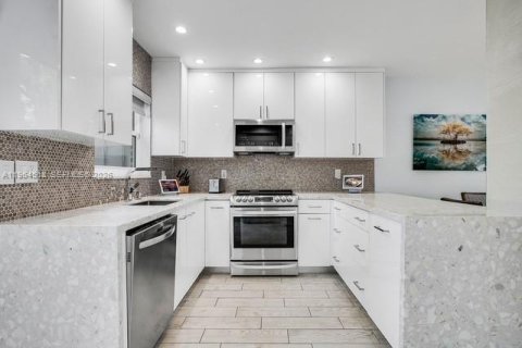 Condominio en venta en Wilton Manors, Florida, 2 dormitorios, 89.19 m2 № 2026025 - foto 6