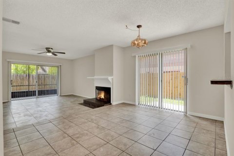 House in Orlando, Florida 3 bedrooms, 140.28 sq.m. № 1760110 - photo 13