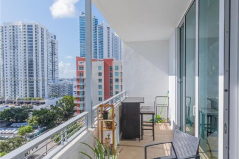 Condominio en venta en Miami, Florida, 2 dormitorios, 96.25 m2 № 1727686 - foto 13