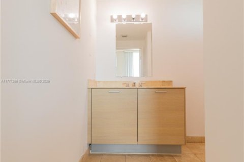 Condominio en venta en Miami, Florida, 2 dormitorios, 96.25 m2 № 1727686 - foto 25