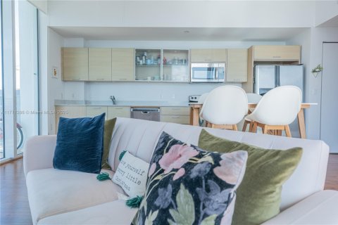 Condominio en venta en Miami, Florida, 2 dormitorios, 96.25 m2 № 1727686 - foto 9