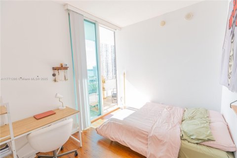 Condominio en venta en Miami, Florida, 2 dormitorios, 96.25 m2 № 1727686 - foto 17