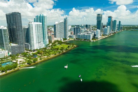 Condominio en venta en Miami, Florida, 2 dormitorios, 96.25 m2 № 1727686 - foto 27