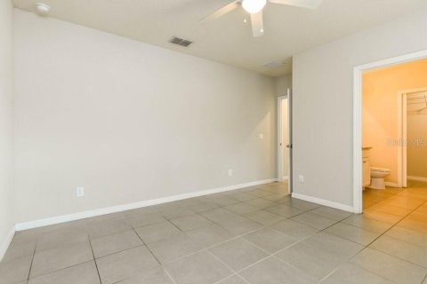 House in Kissimmee, Florida 4 bedrooms, 158.58 sq.m. № 1917977 - photo 10