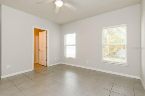 House in Kissimmee, Florida 4 bedrooms, 158.58 sq.m. № 1917977 - photo 9