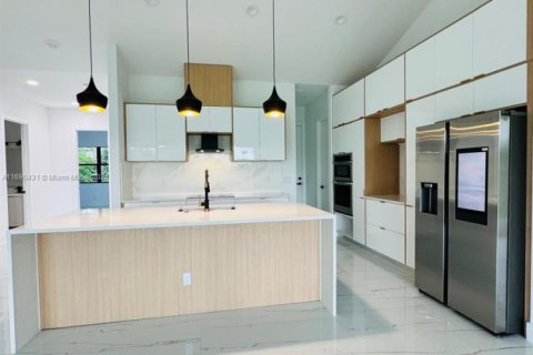Casa en venta en Port St. Lucie, Florida, 4 dormitorios, 264.31 m2 № 1812196 - foto 7