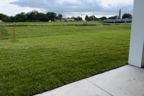 Casa en venta en Port St. Lucie, Florida, 4 dormitorios, 264.31 m2 № 1812196 - foto 28